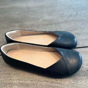 Xero Shoes Womens Phoenix Leather Dressy Flat Black Sz 8